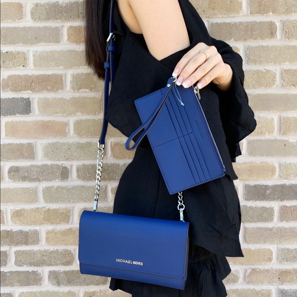 ‼️SALE‼️ Michael kors Ceossbody & Wallet INSERT - Picture 2 of 6